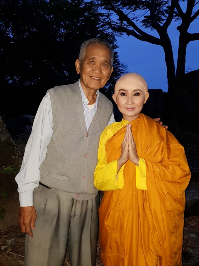 Nữ NSƯT suýt sống thực vật: Mối tình 21 năm tan vỡ đầy tiếc nuối, U50 không màng chuyện chồng con- Ảnh 4. Nữ NSƯT suýt sống thực vật: Mối tình 21 năm tan vỡ đầy tiếc nuối, U50 không màng chuyện chồng con- Ảnh 4.