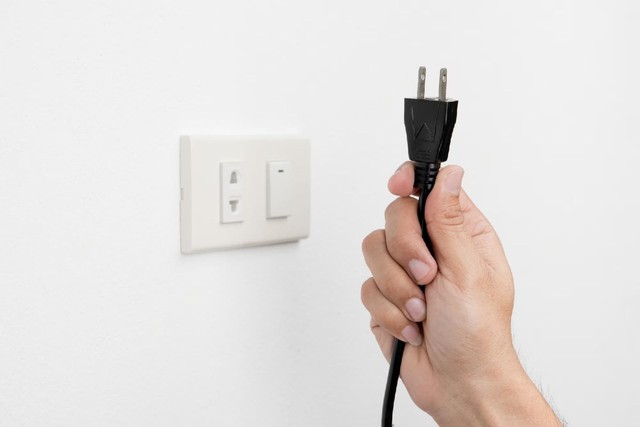 Lò vi sóng dùng xong nên rút điện hay vẫn cắm điện? Thì ra bấy lâu rất nhiều người làm sai- Ảnh 3. Lò vi sóng dùng xong nên rút điện hay vẫn cắm điện? Thì ra bấy lâu rất nhiều người làm sai- Ảnh 3.