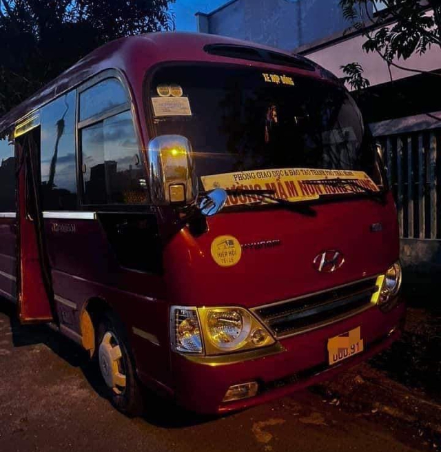 Cháu bé 5 tuổi bị bỏ quên trên xe ở Thái Bình đã tử vong, nhân chứng kể lại sự việc- Ảnh 1. Cháu bé 5 tuổi bị bỏ quên trên xe ở Thái Bình đã tử vong, nhân chứng kể lại sự việc- Ảnh 1.