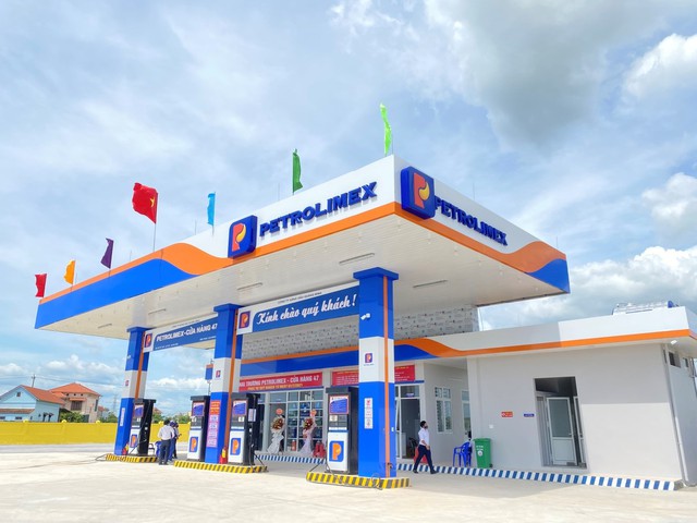 Mỗi ngày thu 825 tỷ, lãi 12 tỷ, một doanh nghiệp Việt sắp chia cổ tức mức nào mà cổ đông vui vẻ?- Ảnh 1. Mỗi ngày thu 825 tỷ, lãi 12 tỷ, một doanh nghiệp Việt sắp chia cổ tức mức nào mà cổ đông vui vẻ?- Ảnh 1.