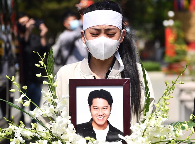 Chuyện tình bi thương của nữ diễn viên Việt vừa được cầu hôn 10 ngày thì bạn trai đột ngột qua đời- Ảnh 3. Chuyện tình bi thương của nữ diễn viên Việt vừa được cầu hôn 10 ngày thì bạn trai đột ngột qua đời- Ảnh 3.
