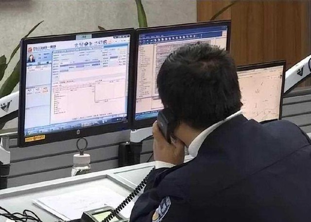 Cô gái 26 tuổi nhưng có tới 8 người chồng: Cảnh sát điều tra, phát hiện sự thật không thể chấp nhận- Ảnh 2. Cô gái 26 tuổi nhưng có tới 8 người chồng: Cảnh sát điều tra, phát hiện sự thật không thể chấp nhận- Ảnh 2.