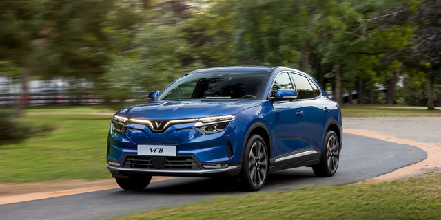 VinFast nhận thêm 1 tỷ USD từ ông Phạm Nhật Vượng: Đây là việc cần làm gấp!- Ảnh 3. VinFast nhận thêm 1 tỷ USD từ ông Phạm Nhật Vượng: Đây là việc cần làm gấp!- Ảnh 3.