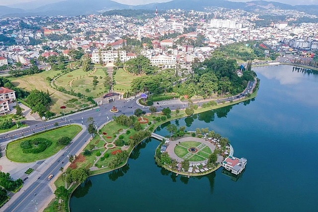 Bộ Công an lại yêu cầu loạt địa phương cung cấp hồ sơ về dự án cây xanh, 16 tỉnh, TP nào trong danh sách?- Ảnh 2. Bộ Công an lại yêu cầu loạt địa phương cung cấp hồ sơ về dự án cây xanh, 16 tỉnh, TP nào trong danh sách?- Ảnh 2.