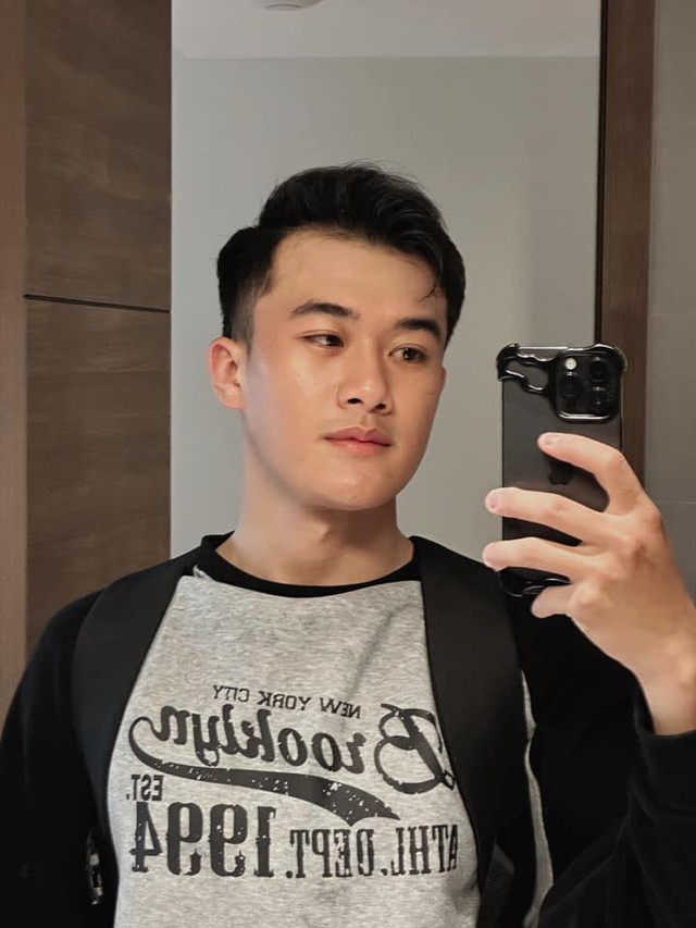 Chàng bộ đội điển trai gây sốt MXH sau lễ diễu binh: Mong tìm được bạn gái thấu hiểu công việc của mình- Ảnh 6. Chàng bộ đội điển trai gây sốt MXH sau lễ diễu binh: Mong tìm được bạn gái thấu hiểu công việc của mình- Ảnh 6.