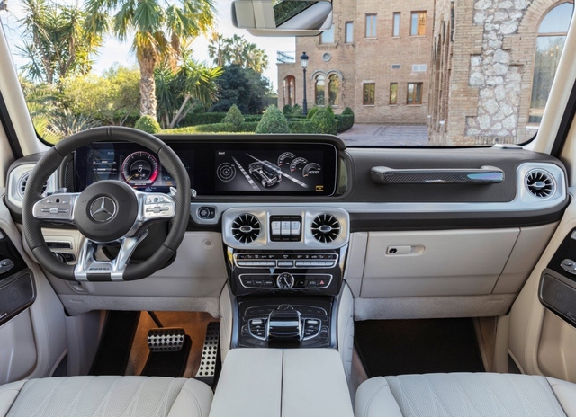 Sơn Tùng M-TP bán siêu xe Mercedes-AMG G63: Mỗi năm Sơn Tùng M-TP bán siêu xe Mercedes-AMG G63: Mỗi năm