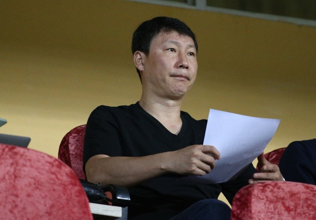 Ngôi sao lò HAGL “mất điểm”, HLV Kim Sang-sik sẽ trao cơ hội cho nhân tố lạ thời ông Troussier?- Ảnh 1.