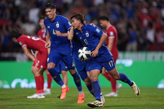 Bỏ lỡ quá nhiều cơ hội, tuyển Thái Lan chịu kết cục nghiệt ngã tại vòng loại World Cup- Ảnh 1. Bỏ lỡ quá nhiều cơ hội, tuyển Thái Lan chịu kết cục nghiệt ngã tại vòng loại World Cup- Ảnh 1.