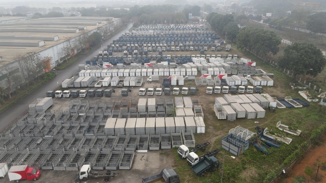 TGĐ bị bắt, hàng ngàn xe tồn kho phơi mưa nắng, doanh nghiệp ô tô lớn nhất sàn chứng khoán làm ăn ra sao?- Ảnh 3. TGĐ bị bắt, hàng ngàn xe tồn kho phơi mưa nắng, doanh nghiệp ô tô lớn nhất sàn chứng khoán làm ăn ra sao?- Ảnh 3.
