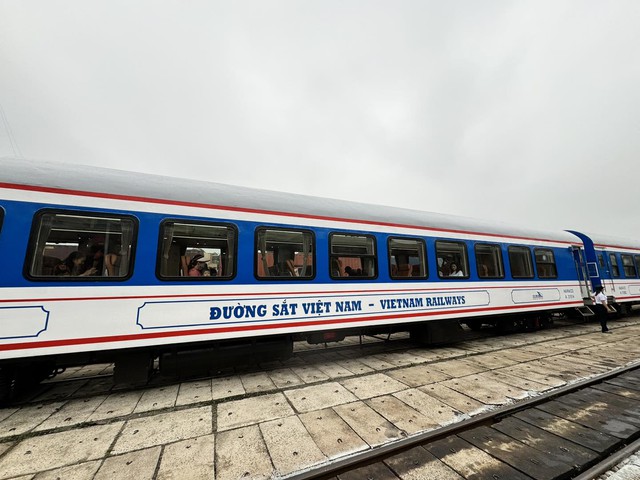 Chuyến tàu di sản qua đường sắt đẹp nhất Việt Nam, vé hơn 100.000 đồng, du khách nhận xét: Rất đáng thử!- Ảnh 4. Chuyến tàu di sản qua đường sắt đẹp nhất Việt Nam, vé hơn 100.000 đồng, du khách nhận xét: Rất đáng thử!- Ảnh 4.