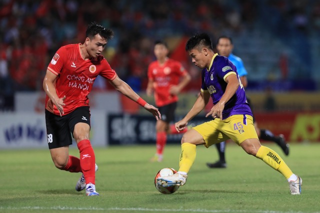 "Con rơi" và "con cưng" thầy Park thắp sáng derby thủ đô, HLV Kim Sang-sik ngơ ngác đầy tiếc nuối- Ảnh 3. "Con rơi" và "con cưng" thầy Park thắp sáng derby thủ đô, HLV Kim Sang-sik ngơ ngác đầy tiếc nuối- Ảnh 3.