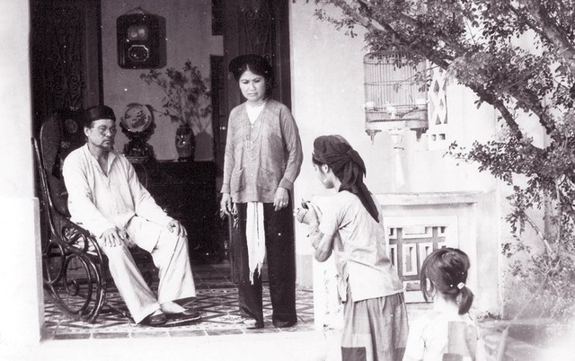 Nữ NSƯT có sự nghiệp lừng lẫy màn ảnh việt: U100 vẫn minh mẫn, giữ được nét đẹp quyền quý- Ảnh 2. Nữ NSƯT có sự nghiệp lừng lẫy màn ảnh việt: U100 vẫn minh mẫn, giữ được nét đẹp quyền quý- Ảnh 2.