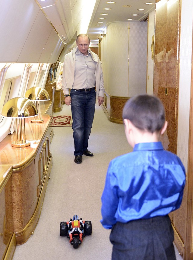 Chiếc máy bay "độc nhất vô nhị" được Tổng thống Nga Putin sử dụng mỗi khi đi công du nước ngoài- Ảnh 3. Chiếc máy bay "độc nhất vô nhị" được Tổng thống Nga Putin sử dụng mỗi khi đi công du nước ngoài- Ảnh 3.