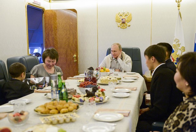 Chiếc máy bay "độc nhất vô nhị" được Tổng thống Nga Putin sử dụng mỗi khi đi công du nước ngoài- Ảnh 4. Chiếc máy bay "độc nhất vô nhị" được Tổng thống Nga Putin sử dụng mỗi khi đi công du nước ngoài- Ảnh 4.