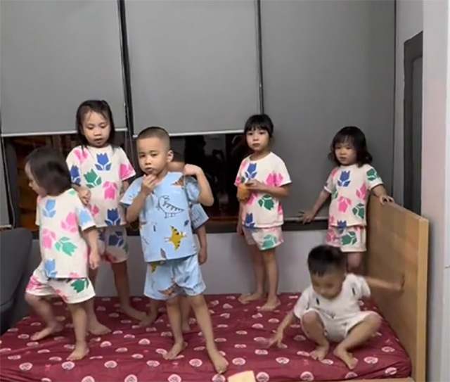 Bố 7 con chật vật vì nghỉ hè, gửi sang nhà ông bà một tối nhận 20 cuộc gọi đòi “trả về nơi sản xuất”- Ảnh 5. Bố 7 con chật vật vì nghỉ hè, gửi sang nhà ông bà một tối nhận 20 cuộc gọi đòi “trả về nơi sản xuất”- Ảnh 5.