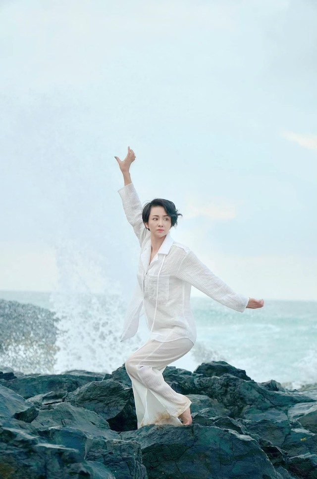 "Nữ hoàng wushu" Thúy Hiền tuổi 45: Trẻ trung, nóng bỏng và cá tính- Ảnh 7. "Nữ hoàng wushu" Thúy Hiền tuổi 45: Trẻ trung, nóng bỏng và cá tính- Ảnh 7.