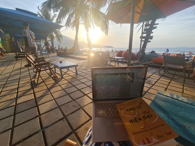 Bỏ Hà Nội vào Đà Nẵng sống vì mê biển, "đưa con đi học bằng máy bay", 2 năm sau gia đình ân hận một điều- Ảnh 6. Bỏ Hà Nội vào Đà Nẵng sống vì mê biển, "đưa con đi học bằng máy bay", 2 năm sau gia đình ân hận một điều- Ảnh 6.