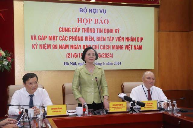 Từ 1/7, lương công chức, viên chức sẽ tăng mức cao nhất trong lịch sử - lương hưu tăng bao nhiêu?- Ảnh 1. Từ 1/7, lương công chức, viên chức sẽ tăng mức cao nhất trong lịch sử - lương hưu tăng bao nhiêu?- Ảnh 1.