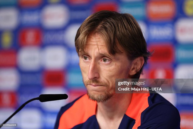 Modric tái hiện hình ảnh "giải thưởng trong bi kịch", sự nghiệp lẫy lừng có một khoảng trống đầy day dứt- Ảnh 6.