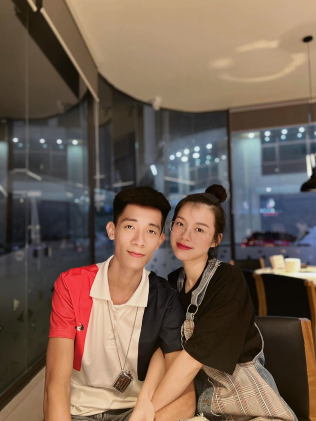 Hot girl Thái Nguyên lái xe tải 30 tấn, một mình là nữ đi họp mặt hội lái xe với 200 người đàn ông- Ảnh 9. Hot girl Thái Nguyên lái xe tải 30 tấn, một mình là nữ đi họp mặt hội lái xe với 200 người đàn ông- Ảnh 9.