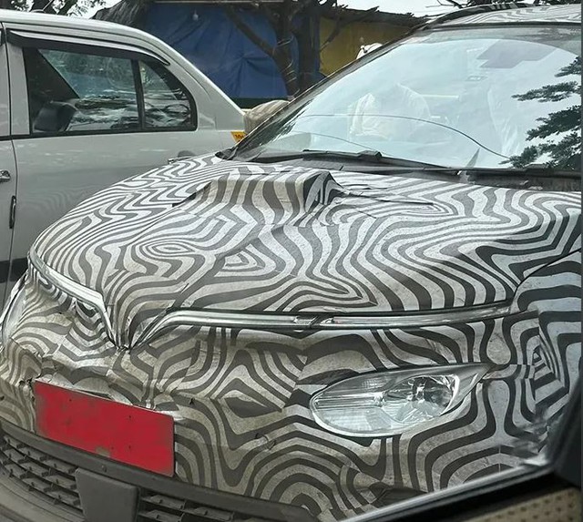 VinFast VF e34 tiếp tục lộ diện, hé lộ thời điểm ra mắt- Ảnh 1. VinFast VF e34 tiếp tục lộ diện, hé lộ thời điểm ra mắt- Ảnh 1.