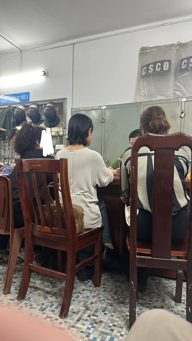 Nam thanh niên quay lén người mẫu Châu Bùi trong nhà vệ sinh khai gì?- Ảnh 3. Nam thanh niên quay lén người mẫu Châu Bùi trong nhà vệ sinh khai gì?- Ảnh 3.