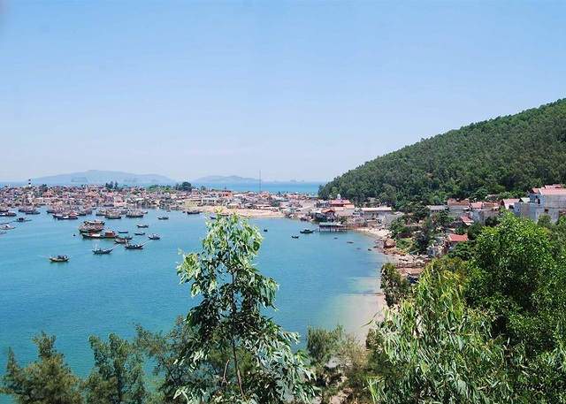 Xã đảo được ví như "bàn tay khổng lồ" trên biển, có nhiều điểm du lịch đẹp hoang sơ, cách Hà Nội hơn 200km- Ảnh 2. Xã đảo được ví như "bàn tay khổng lồ" trên biển, có nhiều điểm du lịch đẹp hoang sơ, cách Hà Nội hơn 200km- Ảnh 2.