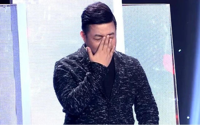 Quang Lê vừa hát xong, bị một nam ca sĩ chỉ tay vào mặt dọa: "Ai cho mày hát bài của tao?"- Ảnh 3. Quang Lê vừa hát xong, bị một nam ca sĩ chỉ tay vào mặt dọa: "Ai cho mày hát bài của tao?"- Ảnh 3.