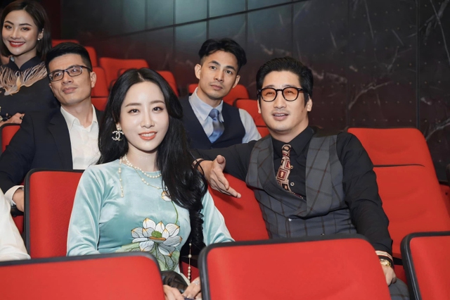 Nhan sắc bạn gái mới của nam diễn viên Hoa hồng trên ngực trái: Xinh đẹp, nóng bỏng- Ảnh 13. Nhan sắc bạn gái mới của nam diễn viên Hoa hồng trên ngực trái: Xinh đẹp, nóng bỏng- Ảnh 13.