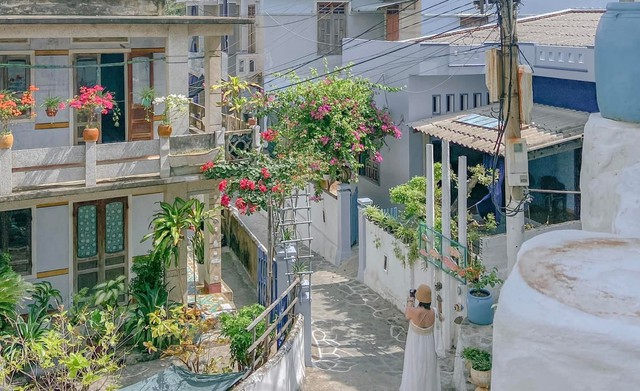 Phát hiện ngôi làng ven biển như châu Âu thu nhỏ, cách thành phố 20km, du khách nhận xét: Cảnh như phim- Ảnh 1. Phát hiện ngôi làng ven biển như châu Âu thu nhỏ, cách thành phố 20km, du khách nhận xét: Cảnh như phim- Ảnh 1.