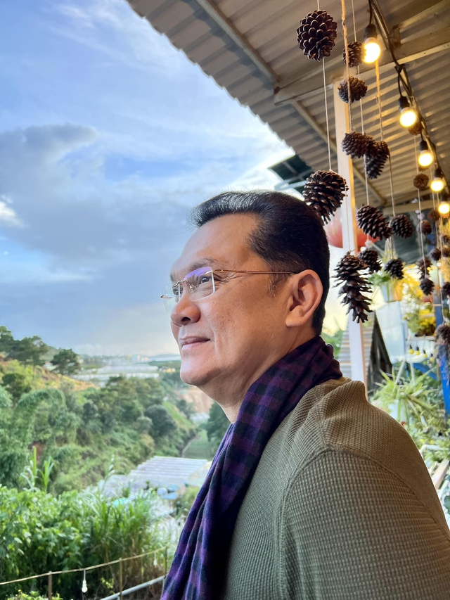 Nam NSƯT U60 không cưới vợ sinh con, được nhiều sao Vbiz nể trọng vẫn giản dị, một lòng hướng Phật- Ảnh 4. Nam NSƯT U60 không cưới vợ sinh con, được nhiều sao Vbiz nể trọng vẫn giản dị, một lòng hướng Phật- Ảnh 4.