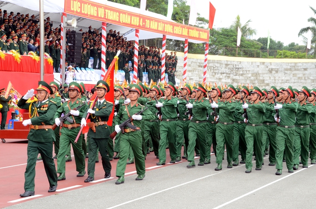 Từ tháng sau, bảng lương mới của quân đội, công an sẽ thay đổi như thế nào?- Ảnh 1. Từ tháng sau, bảng lương mới của quân đội, công an sẽ thay đổi như thế nào?- Ảnh 1.