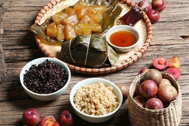 Tết Đoan Ngọ thắp hương vào giờ nào là chuẩn nhất? Mâm cúng gồm những gì? Thì ra nhiều người chưa biết- Ảnh 4. Tết Đoan Ngọ thắp hương vào giờ nào là chuẩn nhất? Mâm cúng gồm những gì? Thì ra nhiều người chưa biết- Ảnh 4.