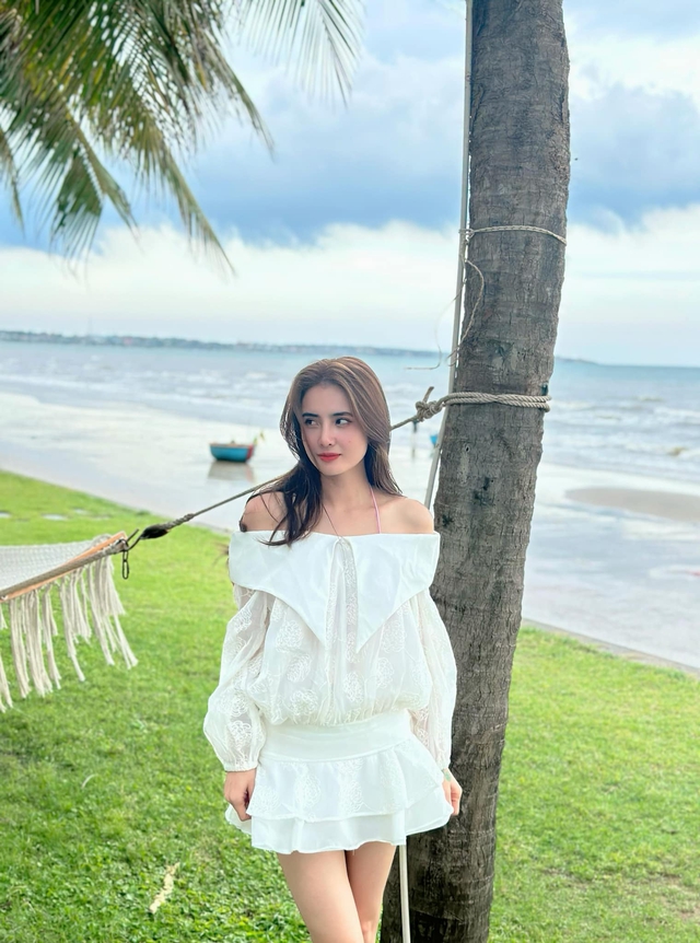 Hot girl Việt sau 9 năm ly hôn chồng lớn tuổi: Mặt xinh, vóc dáng nuột nà, bốc lửa, chăm "thả thính" hơn- Ảnh 2. Hot girl Việt sau 9 năm ly hôn chồng lớn tuổi: Mặt xinh, vóc dáng nuột nà, bốc lửa, chăm "thả thính" hơn- Ảnh 2.