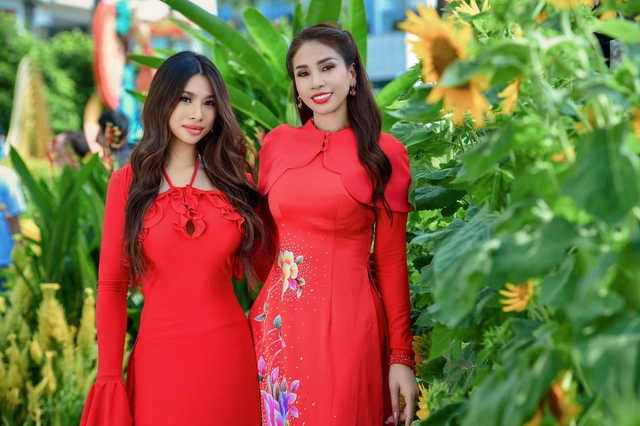 Em gái Lý Hùng: U50 là doanh nhân giàu có, mẹ đơn thân trẻ đẹp, không màng tình yêu nam nữ- Ảnh 14. Em gái Lý Hùng: U50 là doanh nhân giàu có, mẹ đơn thân trẻ đẹp, không màng tình yêu nam nữ- Ảnh 14.