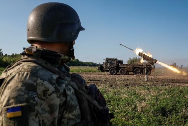 Tình thế cấp bách, NATO đột ngột lập bộ chỉ huy mới hỗ trợ Ukraine, ra loạt quyết sách mạnh tay - Ảnh 1. Tình thế cấp bách, NATO đột ngột lập bộ chỉ huy mới hỗ trợ Ukraine, ra loạt quyết sách mạnh tay - Ảnh 1.