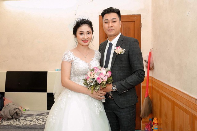 Chỉ là "dự bị" của anh người yêu đào hoa, cô gái đẹp vẫn quyết cưới, sắp đẻ phải trốn viện đi đánh ghen- Ảnh 4. Chỉ là "dự bị" của anh người yêu đào hoa, cô gái đẹp vẫn quyết cưới, sắp đẻ phải trốn viện đi đánh ghen- Ảnh 4.