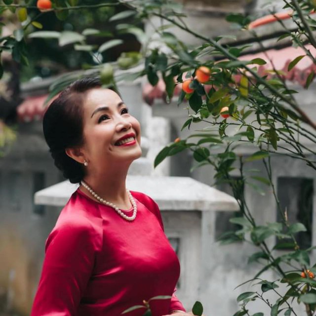 Nữ NSƯT là cháu vua Nguyễn: Đệ nhất đào thương nổi danh, tuổi 62 đẹp đài các, sống khiêm nhường, viên mãn- Ảnh 2. Nữ NSƯT là cháu vua Nguyễn: Đệ nhất đào thương nổi danh, tuổi 62 đẹp đài các, sống khiêm nhường, viên mãn- Ảnh 2.