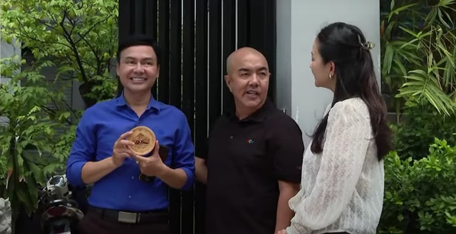 Một nam diễn viên 49 tuổi: Giàu có nhưng không vợ con, sống một mình trong biệt thự rộng lớn- Ảnh 1. Một nam diễn viên 49 tuổi: Giàu có nhưng không vợ con, sống một mình trong biệt thự rộng lớn- Ảnh 1.