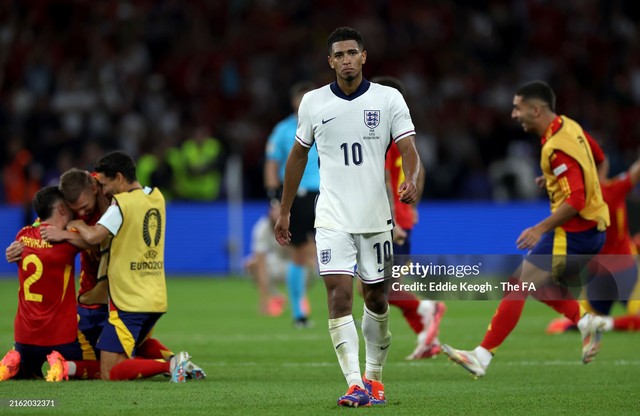 Chấm điểm Chung kết Euro: Sao Man Utd bất ngờ "thọt", Tây Ban Nha sống bằng cặp cánh trẻ nhất đội!- Ảnh 2.