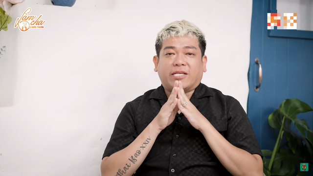 Nam diễn viên hài nổi tiếng vừa khóc vừa nói: "Tôi mong con mình phát triển bình thường"- Ảnh 4. Nam diễn viên hài nổi tiếng vừa khóc vừa nói: "Tôi mong con mình phát triển bình thường"- Ảnh 4.