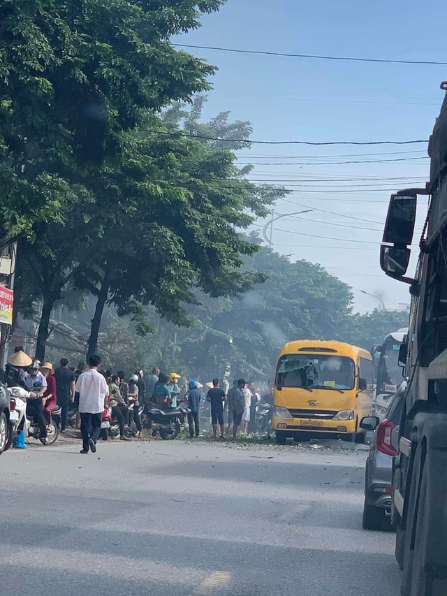 Một góc camera ghi lại vụ nổ kinh hoàng ở Thái Nguyên sáng nay: Cả phố rung chuyển- Ảnh 1. Một góc camera ghi lại vụ nổ kinh hoàng ở Thái Nguyên sáng nay: Cả phố rung chuyển- Ảnh 1.