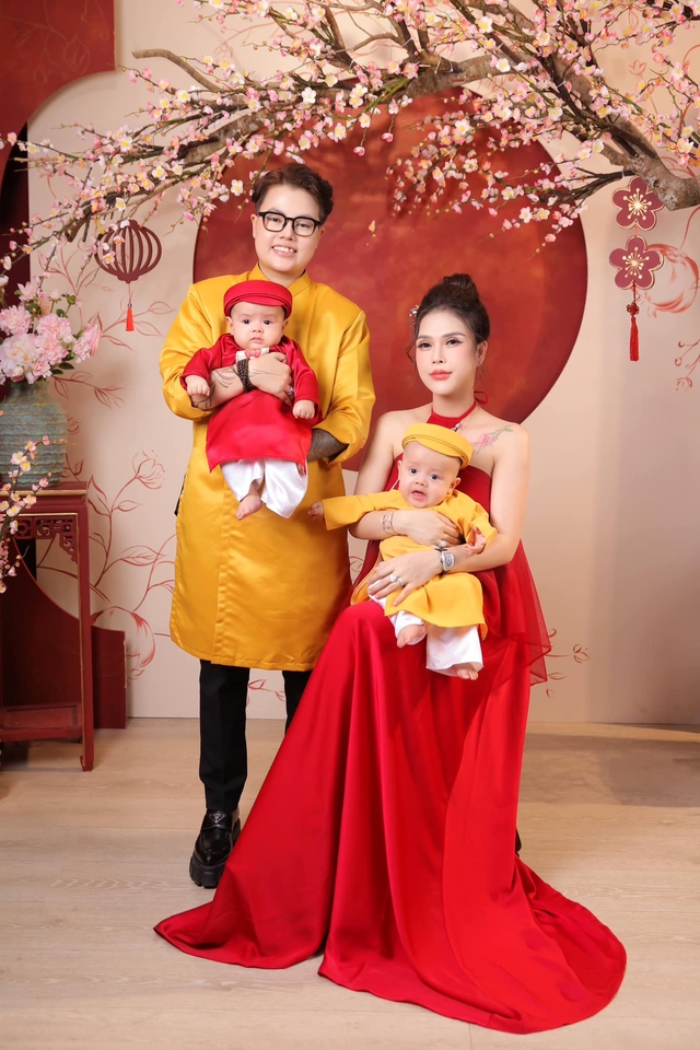 Đẻ xong bỗng sợ chồng, người phụ nữ ly hôn để yêu người chuyển giới, 4 năm sau đón trái ngọt như mơ- Ảnh 8. Đẻ xong bỗng sợ chồng, người phụ nữ ly hôn để yêu người chuyển giới, 4 năm sau đón trái ngọt như mơ- Ảnh 8.