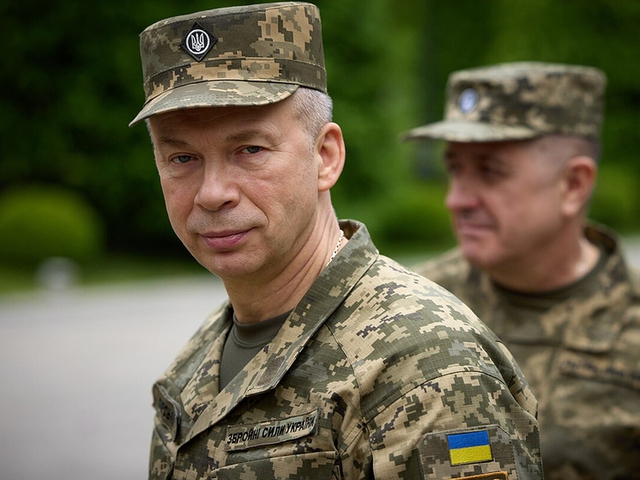 Rộ tin Tổng tư lệnh Ukraine "nổi loạn" chống lệnh, sắp bị sa thải: Kiev ra tuyên bố, chân tướng lộ diện?- Ảnh 1. Rộ tin Tổng tư lệnh Ukraine "nổi loạn" chống lệnh, sắp bị sa thải: Kiev ra tuyên bố, chân tướng lộ diện?- Ảnh 1.