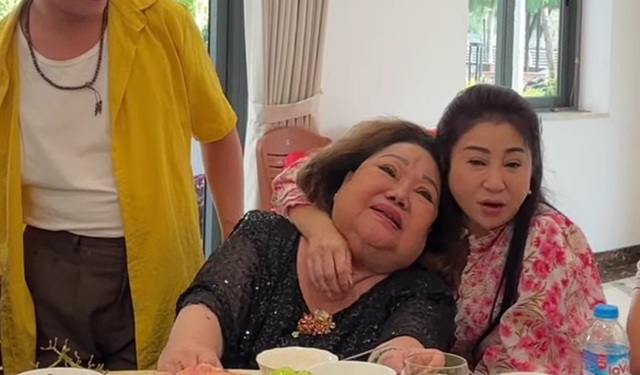 NSƯT Thoại Mỹ nói một câu khiến NSND Ngọc Giàu "đứt từng khúc ruột"- Ảnh 3. NSƯT Thoại Mỹ nói một câu khiến NSND Ngọc Giàu "đứt từng khúc ruột"- Ảnh 3.