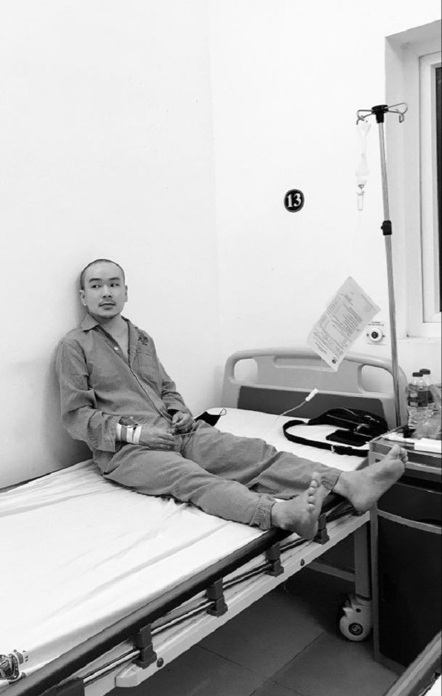 Nam diễn viên Việt nổi tiếng: Bị ung thư, vợ chồng chia tay vẫn sống chung nhà vì lý do đặc biệt- Ảnh 3. Nam diễn viên Việt nổi tiếng: Bị ung thư, vợ chồng chia tay vẫn sống chung nhà vì lý do đặc biệt- Ảnh 3.