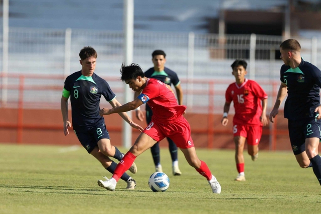 Đá 5 trận thua 4 và bị loại sớm, tuyển Việt Nam tiếp tục “nguy to” ở giải đấu lớn?- Ảnh 1. Đá 5 trận thua 4 và bị loại sớm, tuyển Việt Nam tiếp tục “nguy to” ở giải đấu lớn?- Ảnh 1.