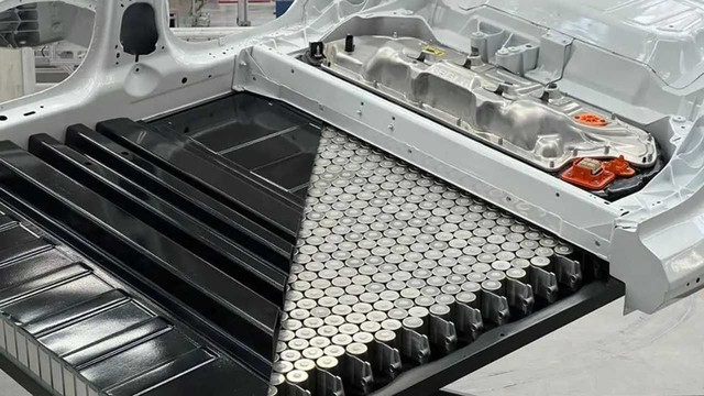 Chủ ô tô điện hò nhau 'đóng bỉm' cho pin: Có thực sự cần thiết?- Ảnh 3. Chủ ô tô điện hò nhau 'đóng bỉm' cho pin: Có thực sự cần thiết?- Ảnh 3.