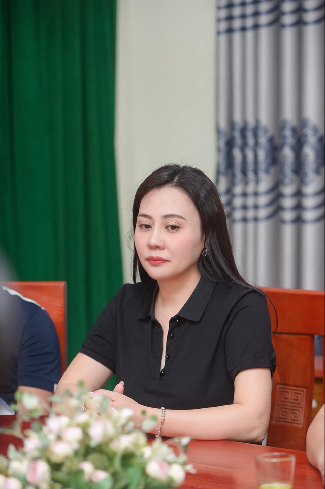 
Hoa hậu Vũ Thị Hoa và các á hậu Mrs Earth Vietnam 2024 đi thiện nguyện sau đăng quang- Ảnh 2.