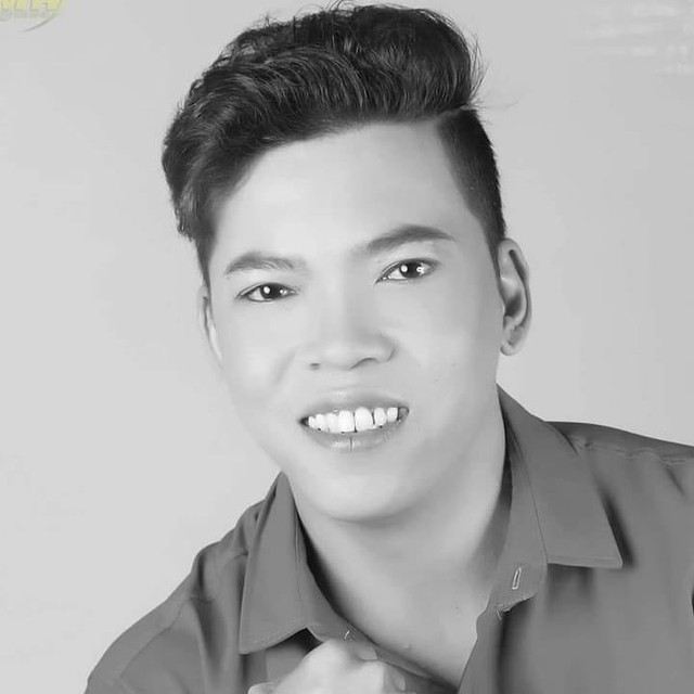 Nam nghệ sĩ Việt vừa qua đời ở tuổi 39: Chuyện tình đẹp và bi thương với vợ hơn 12 tuổi- Ảnh 1. Nam nghệ sĩ Việt vừa qua đời ở tuổi 39: Chuyện tình đẹp và bi thương với vợ hơn 12 tuổi- Ảnh 1.